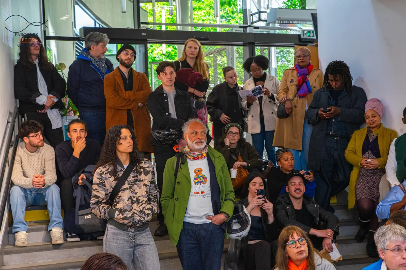 Participants réunis lors d’une rencontre culturelle Ìtàn